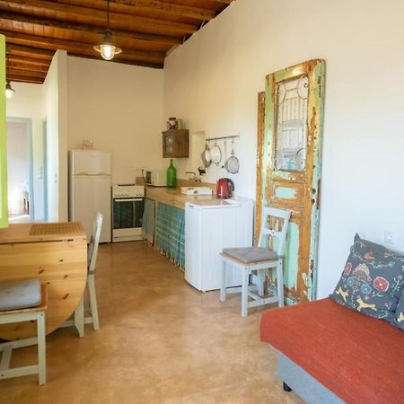 Simboro House - Kythoikies Holiday Houses Kythira Town Экстерьер фото