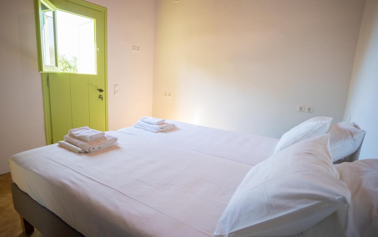 Simboro House - Kythoikies Holiday Houses Kythira Town Экстерьер фото