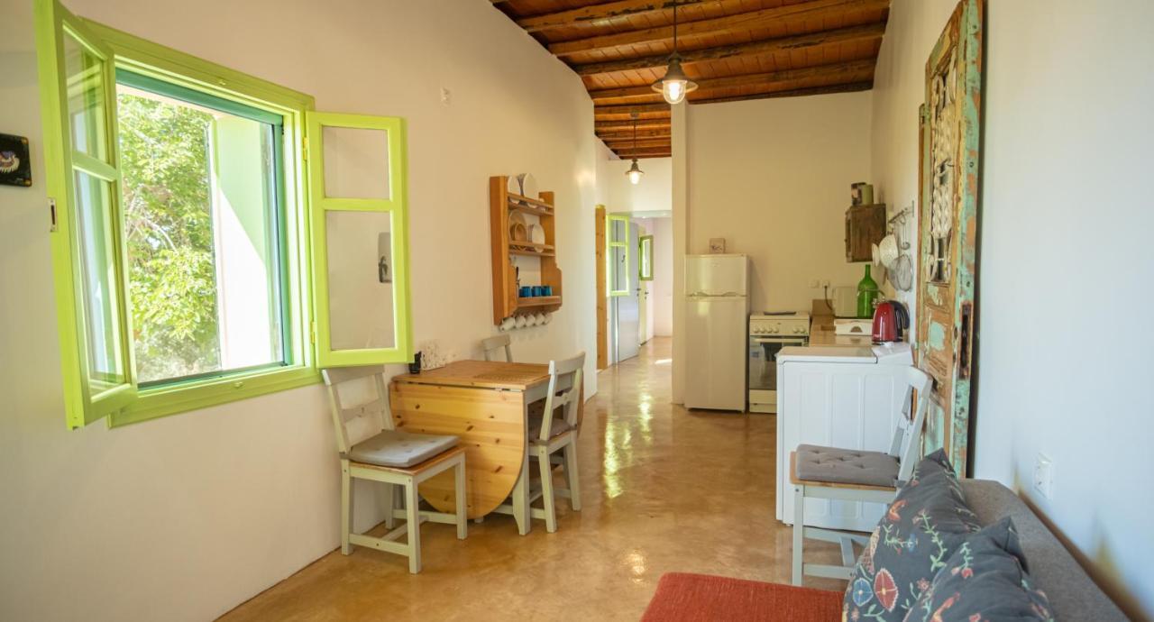 Simboro House - Kythoikies Holiday Houses Kythira Town Экстерьер фото