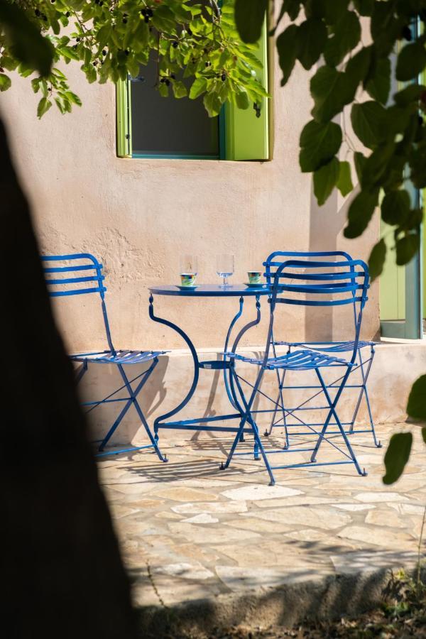 Simboro House - Kythoikies Holiday Houses Kythira Town Экстерьер фото