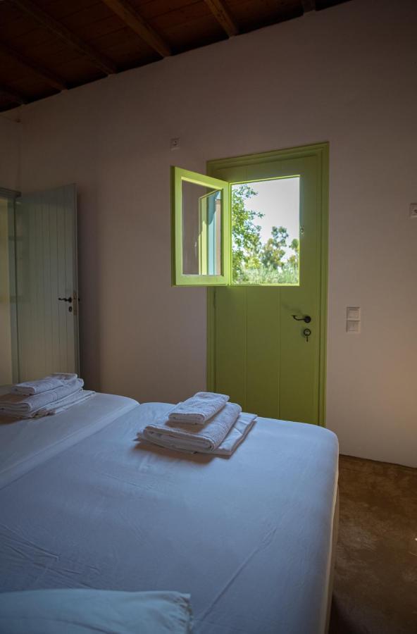 Simboro House - Kythoikies Holiday Houses Kythira Town Экстерьер фото